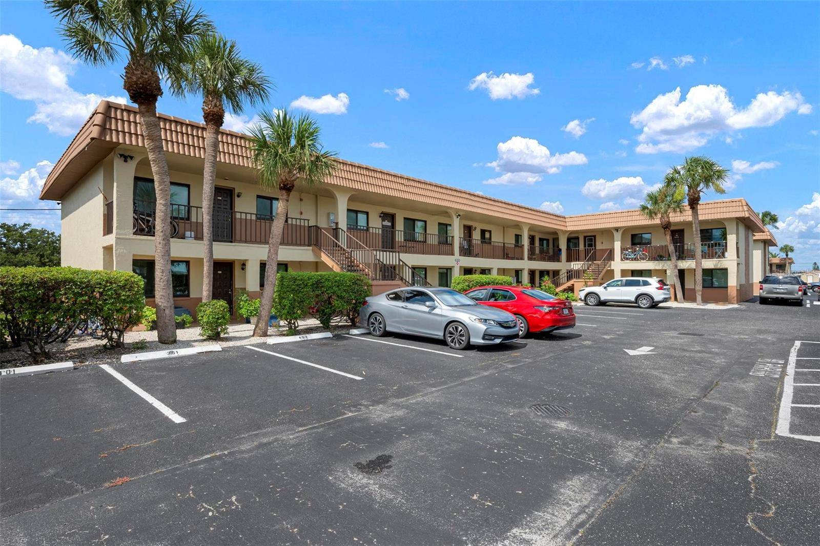 Venice, FL 34285,1258 BARBARA DR #107