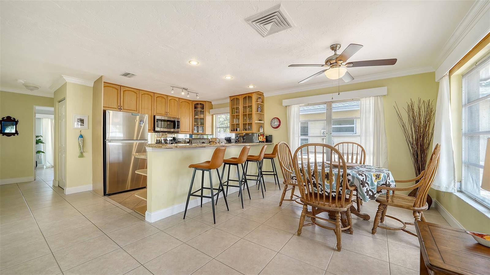 Sarasota, FL 34242,1116 S MOONMIST CT #M12