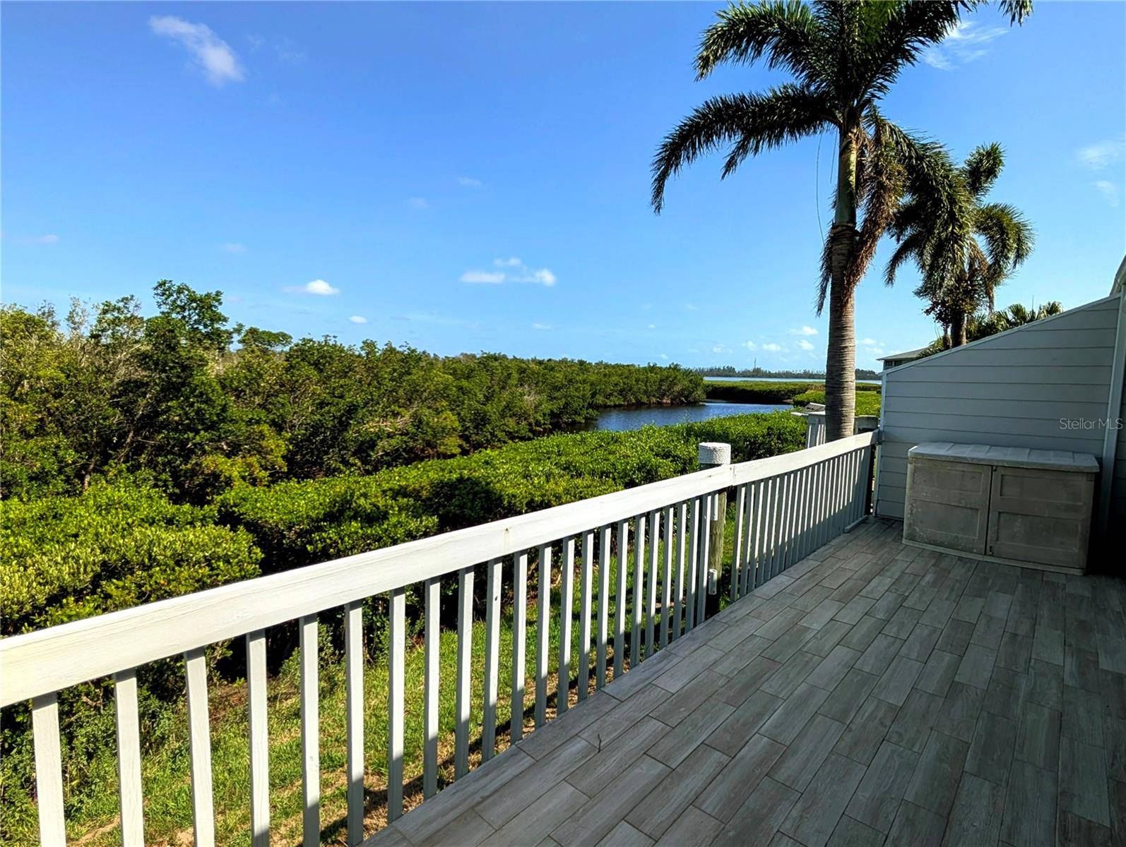 Bradenton, FL 34209,967 WATERSIDE LN #1