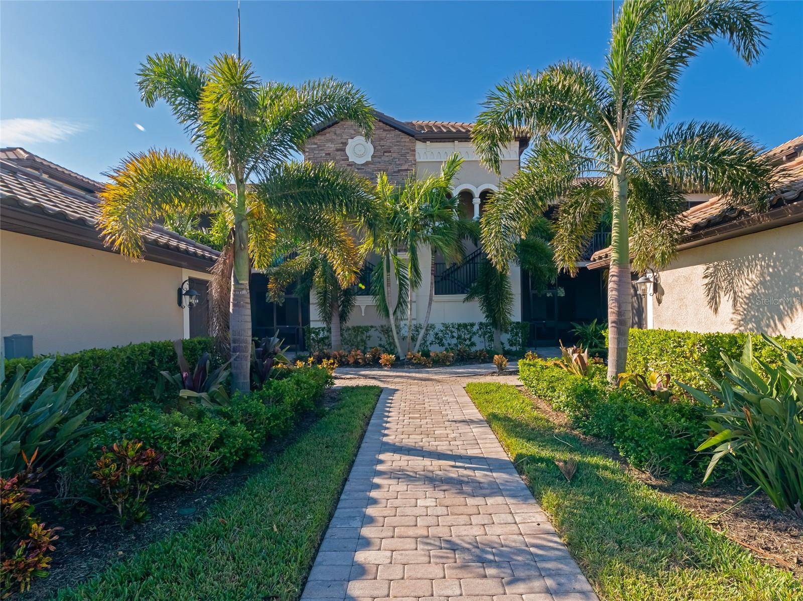 Bradenton, FL 34211,5604 PALMER CIR #103