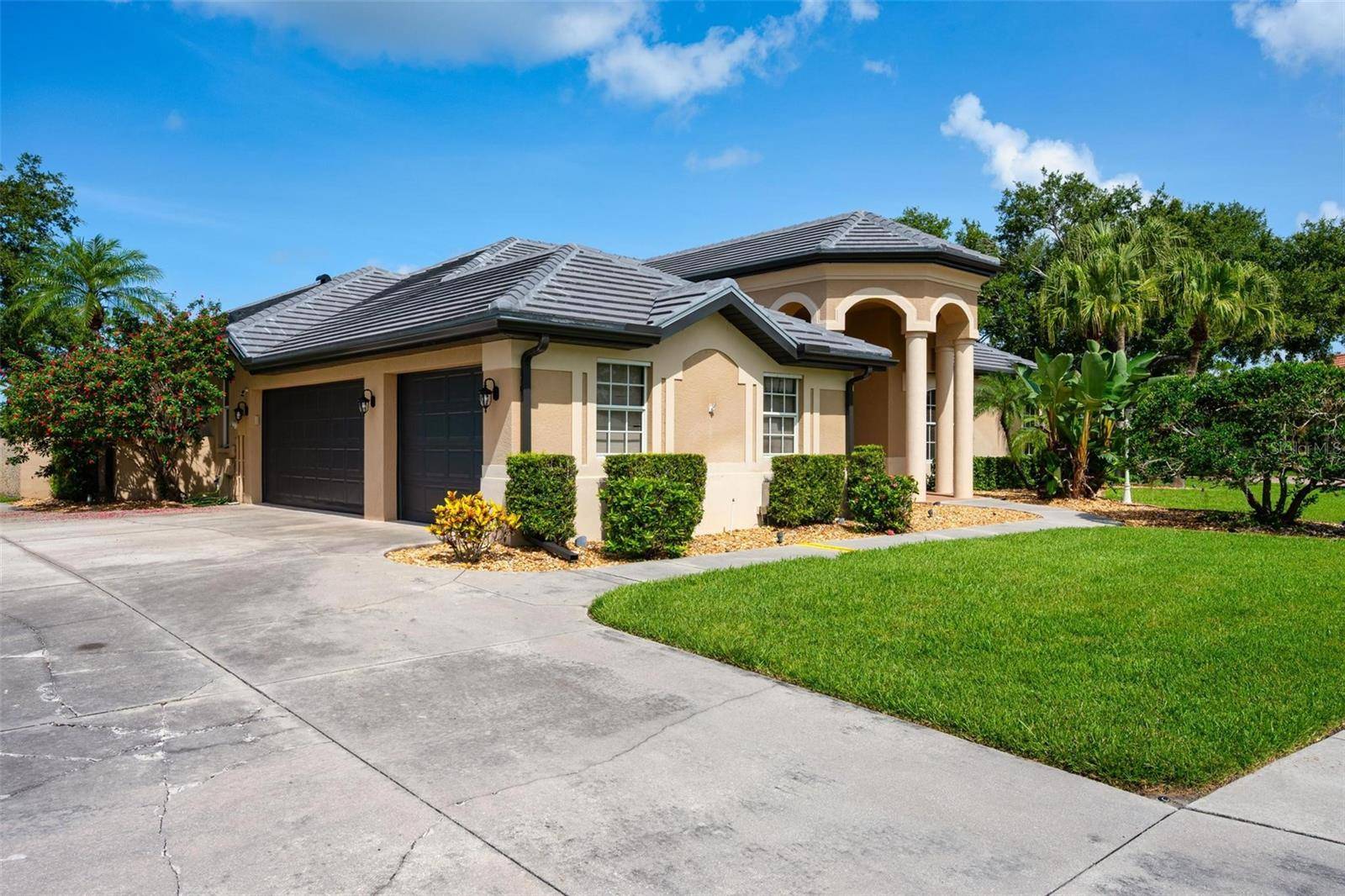 Sarasota, FL 34241,8312 MISTY LAKE CIR