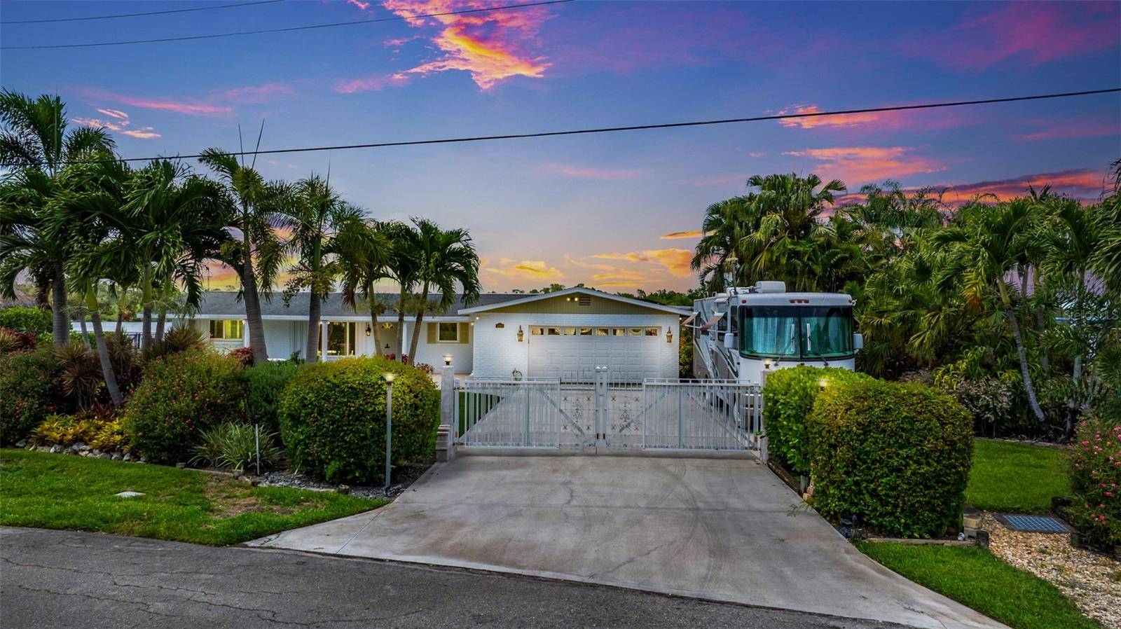 Fort Myers, FL 33905,14544 RIVERSIDE DR