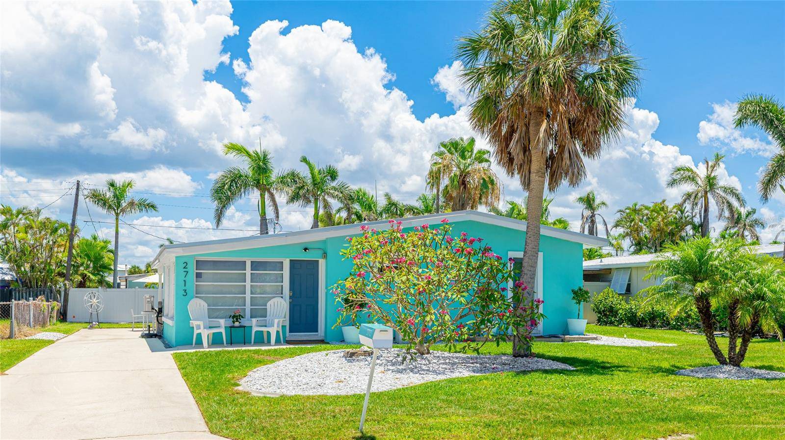 Holmes Beach, FL 34217,2713 AVENUE C