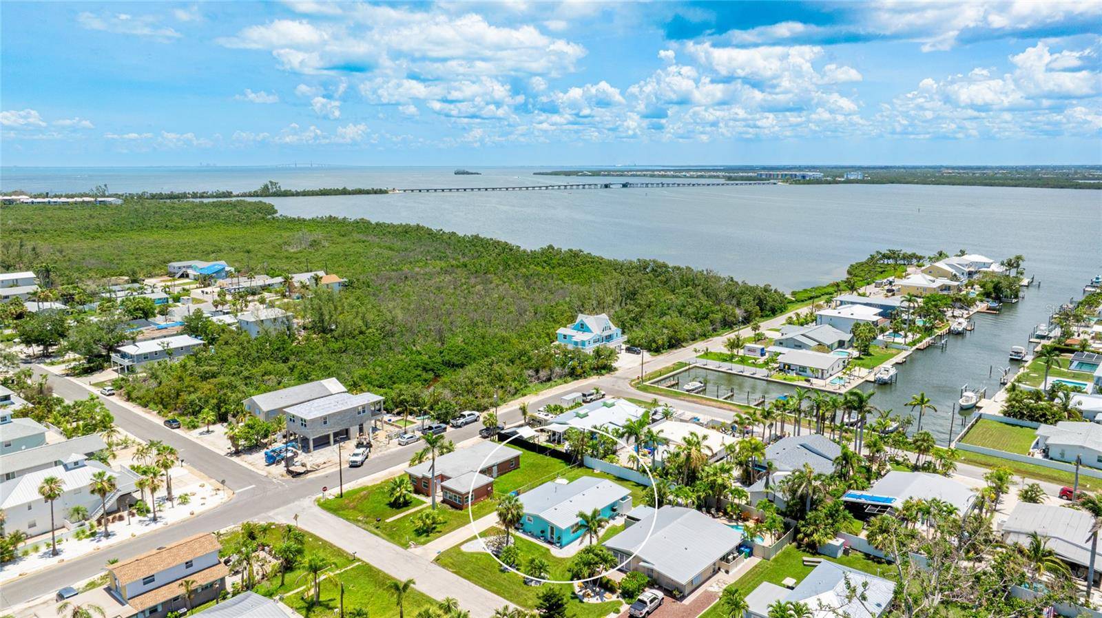 Holmes Beach, FL 34217,2713 AVENUE C