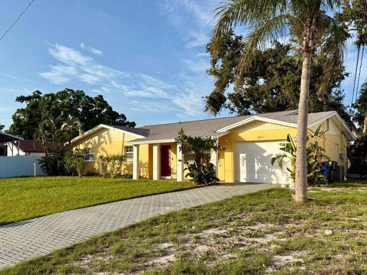 Sarasota, FL 34231,5615 WANETA PL