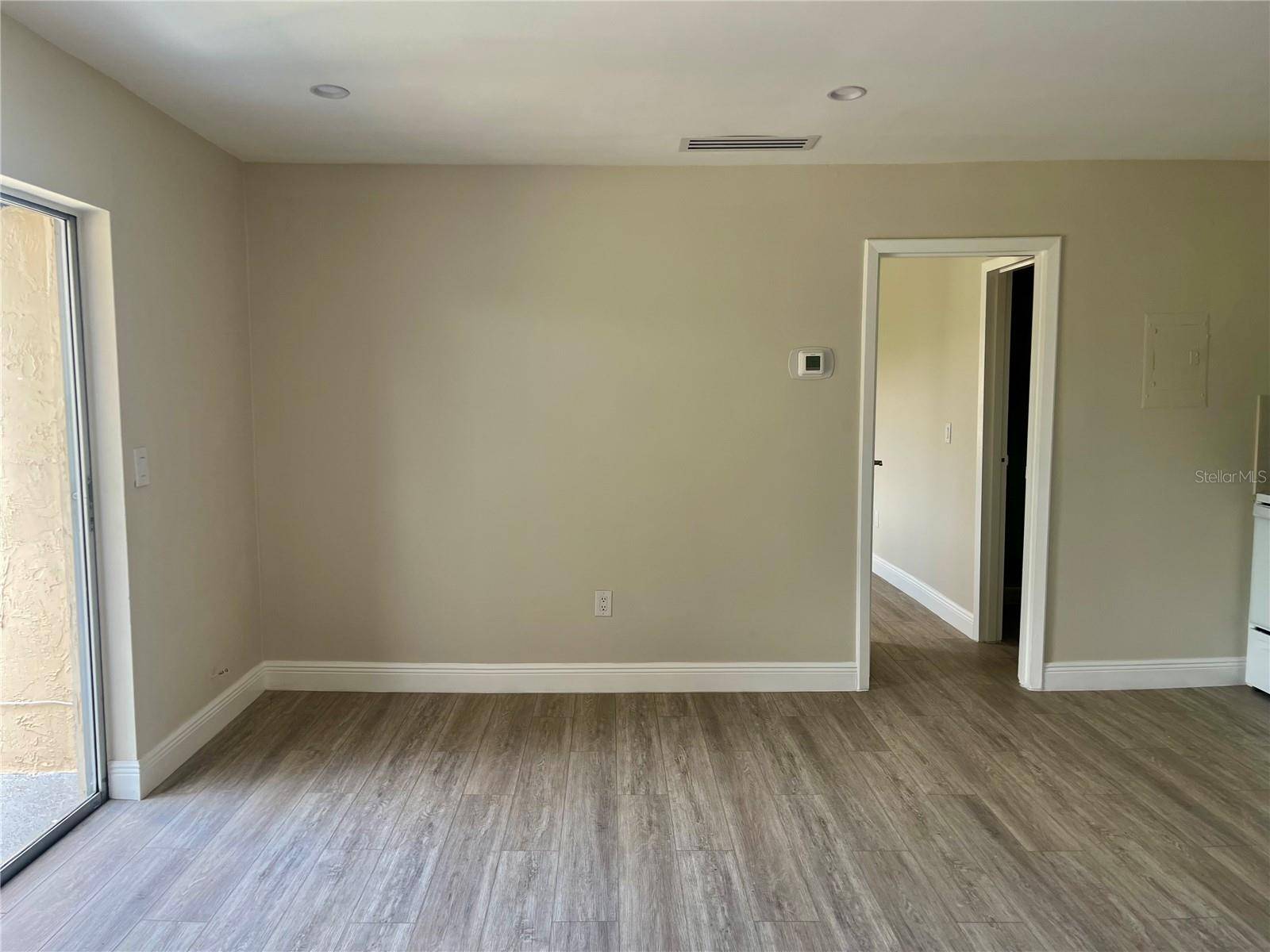 Sarasota, FL 34237,2636 HIDDEN LAKE DR N #G