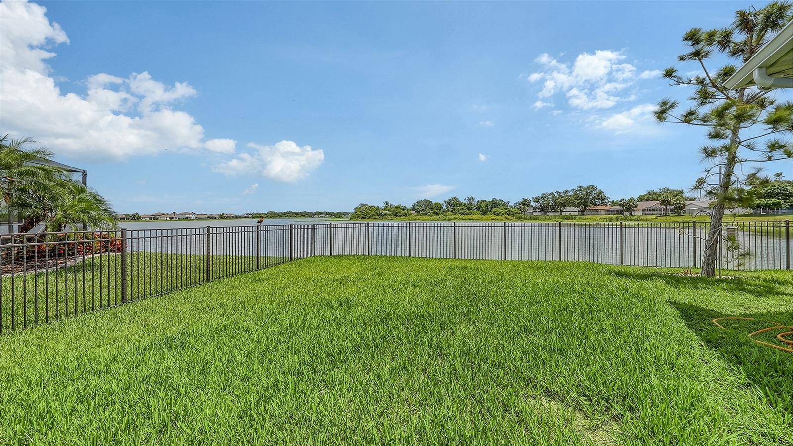 Palmetto, FL 34221,5910 HEVENA CT