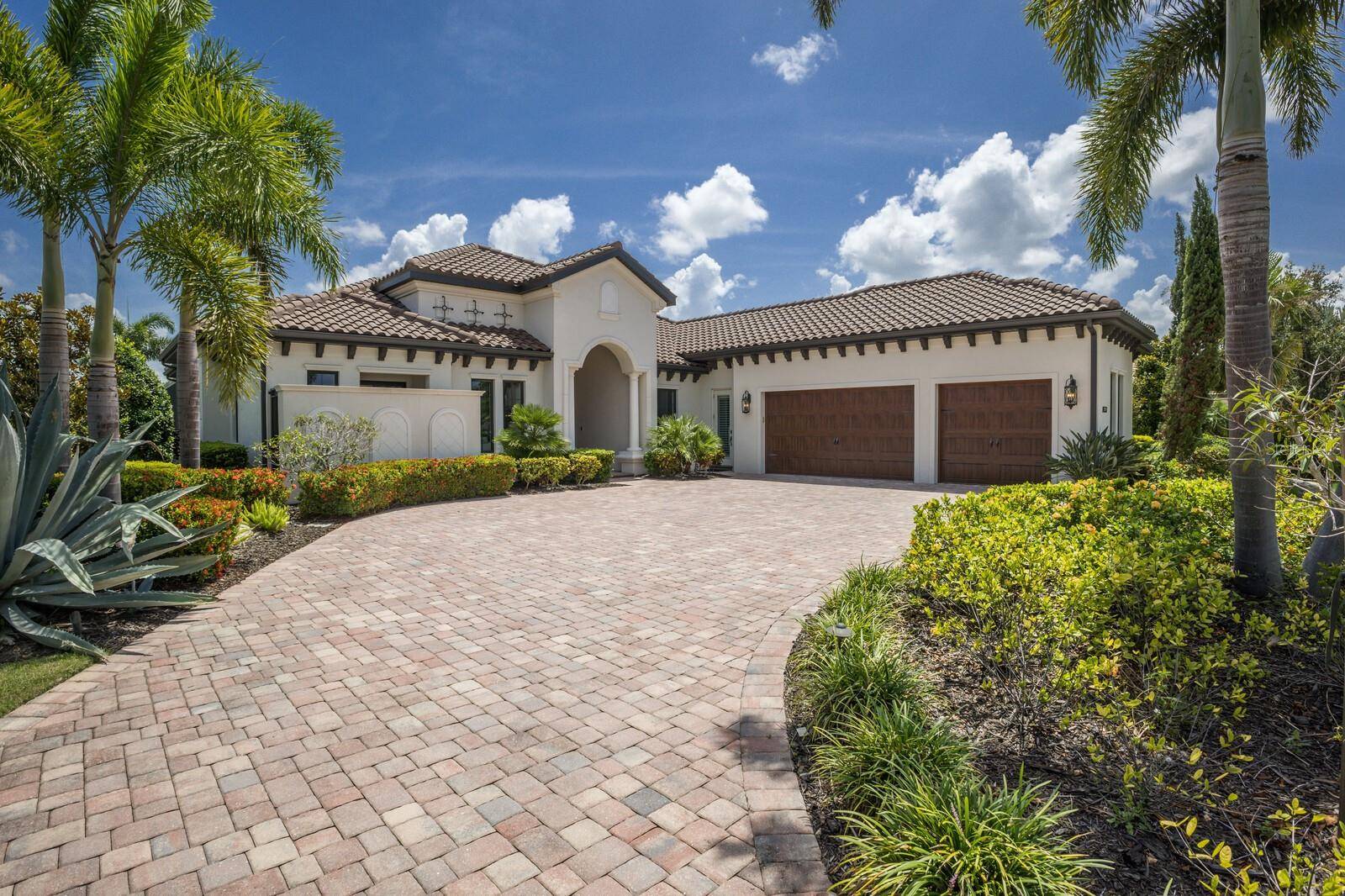 Lakewood Ranch, FL 34202,16531 KENDLESHIRE TER