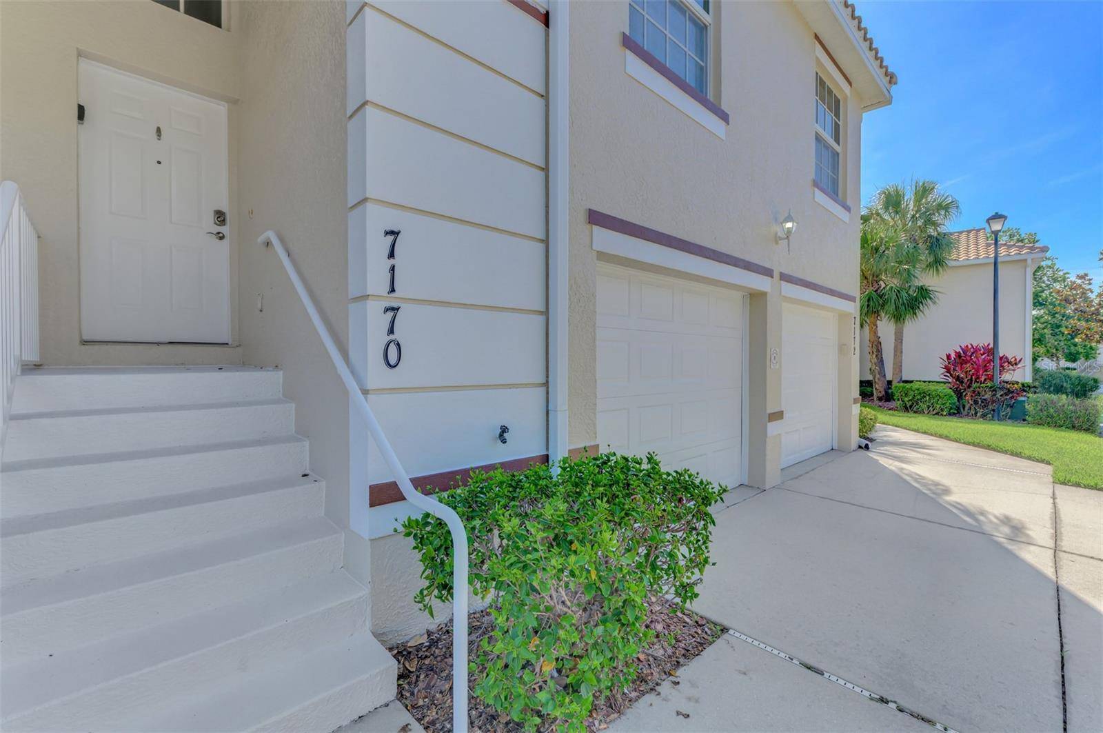 Bradenton, FL 34203,7170 STRAND CIR #202