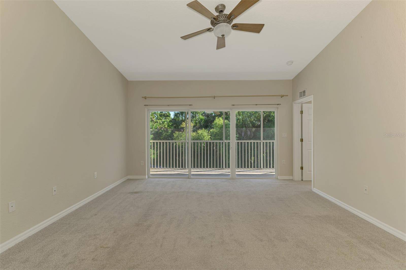 Bradenton, FL 34203,7170 STRAND CIR #202