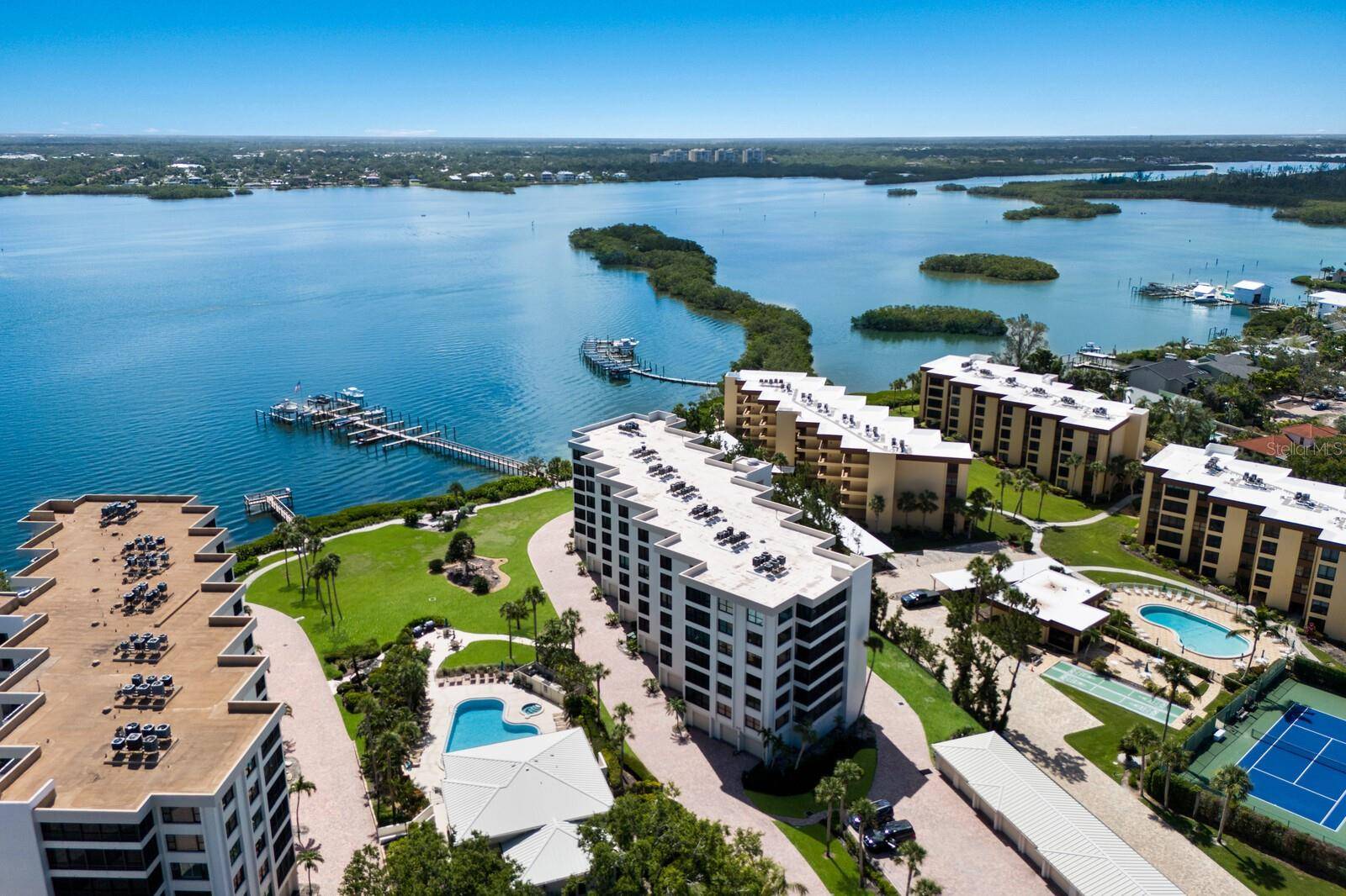 Sarasota, FL 34242,8735 MIDNIGHT PASS RD #602B