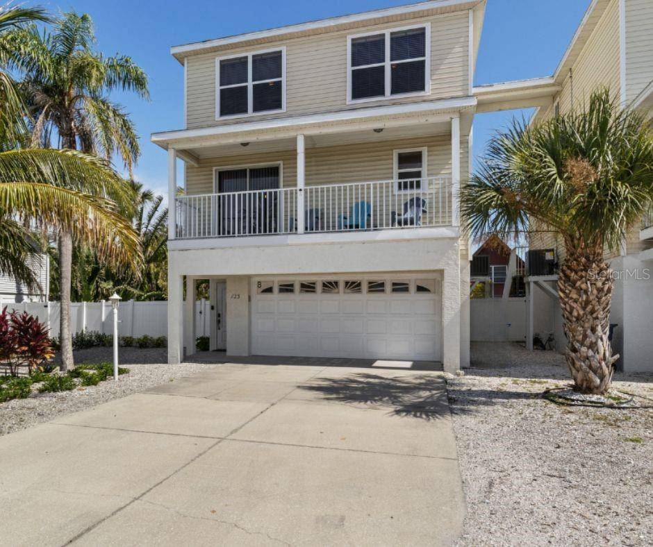 Bradenton Beach, FL 34217,123 52ND ST #B