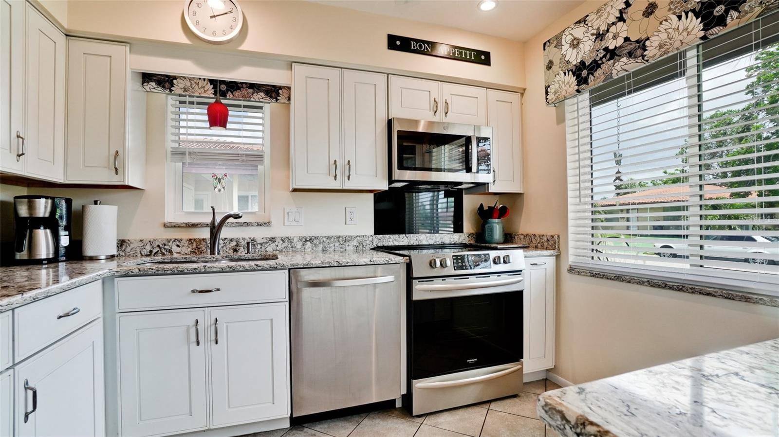 Bradenton, FL 34207,3305 NOTRE DAME PL #3305