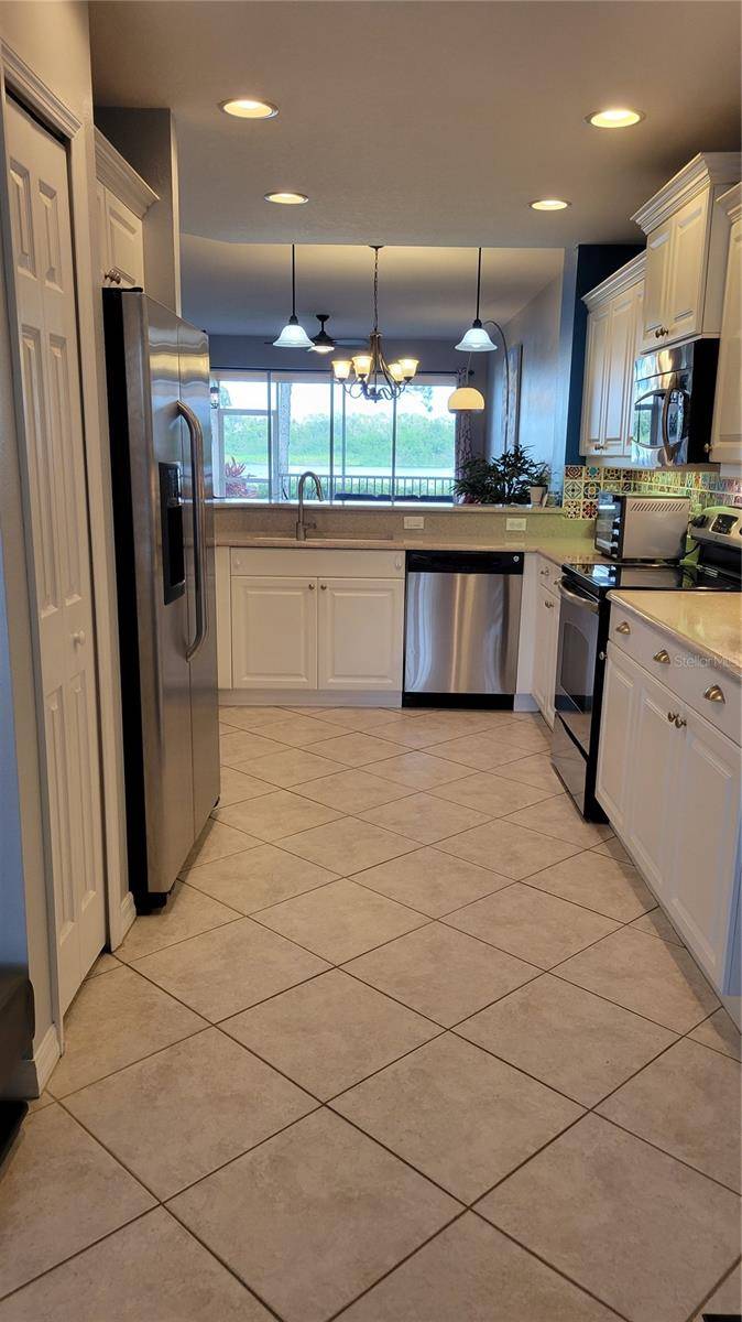 Bradenton, FL 34203,5691 KEY LARGO CT #5691