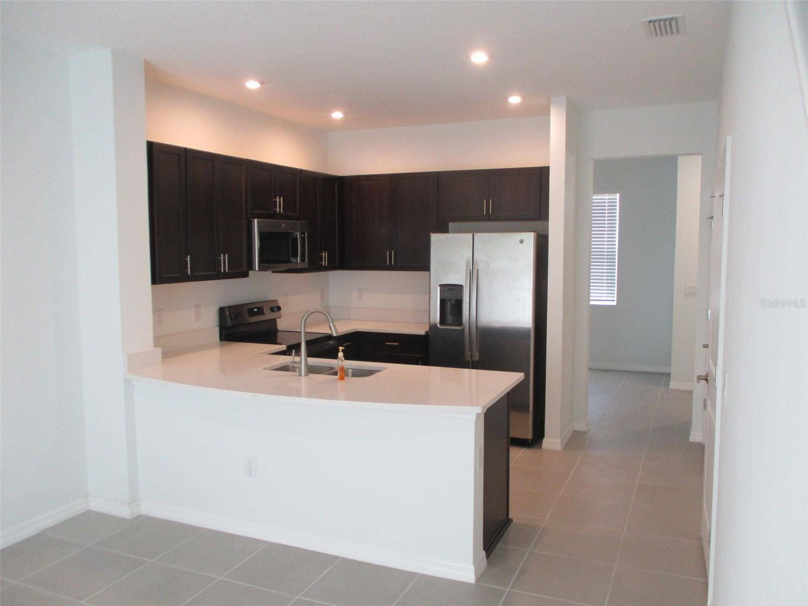 Palmetto, FL 34221,6325 FAIRMONT LN