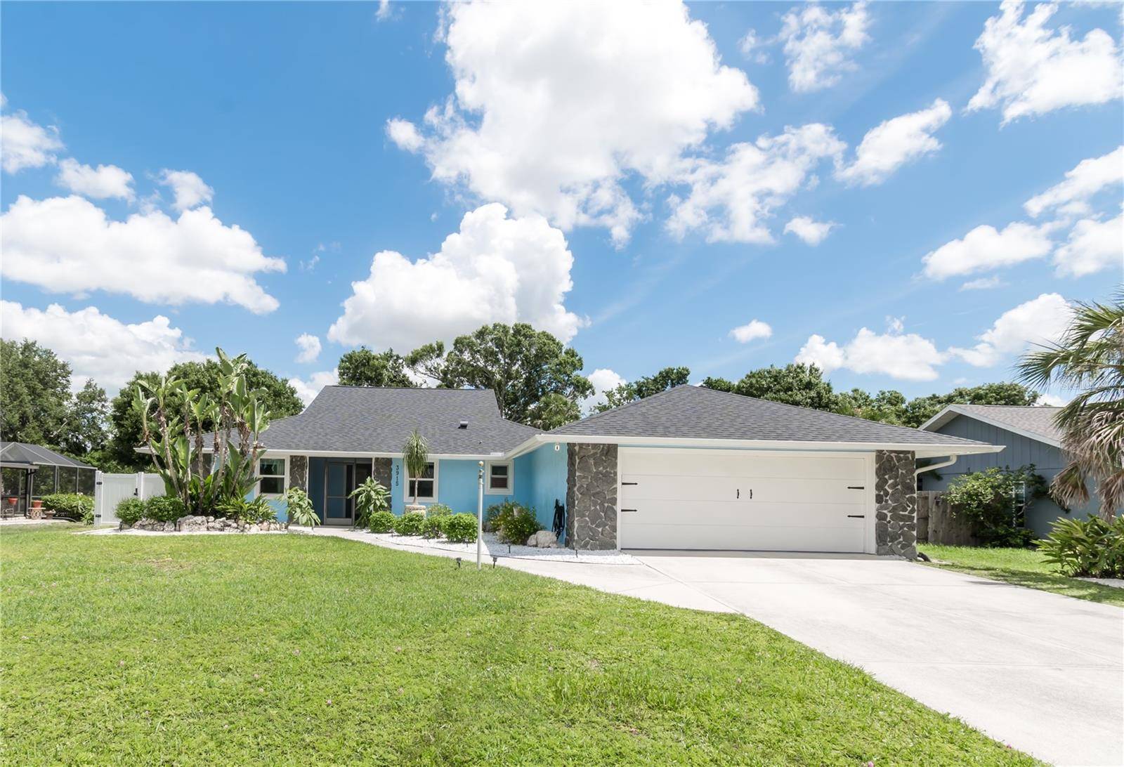 Sarasota, FL 34233,3915 MEADOW CREEK DR