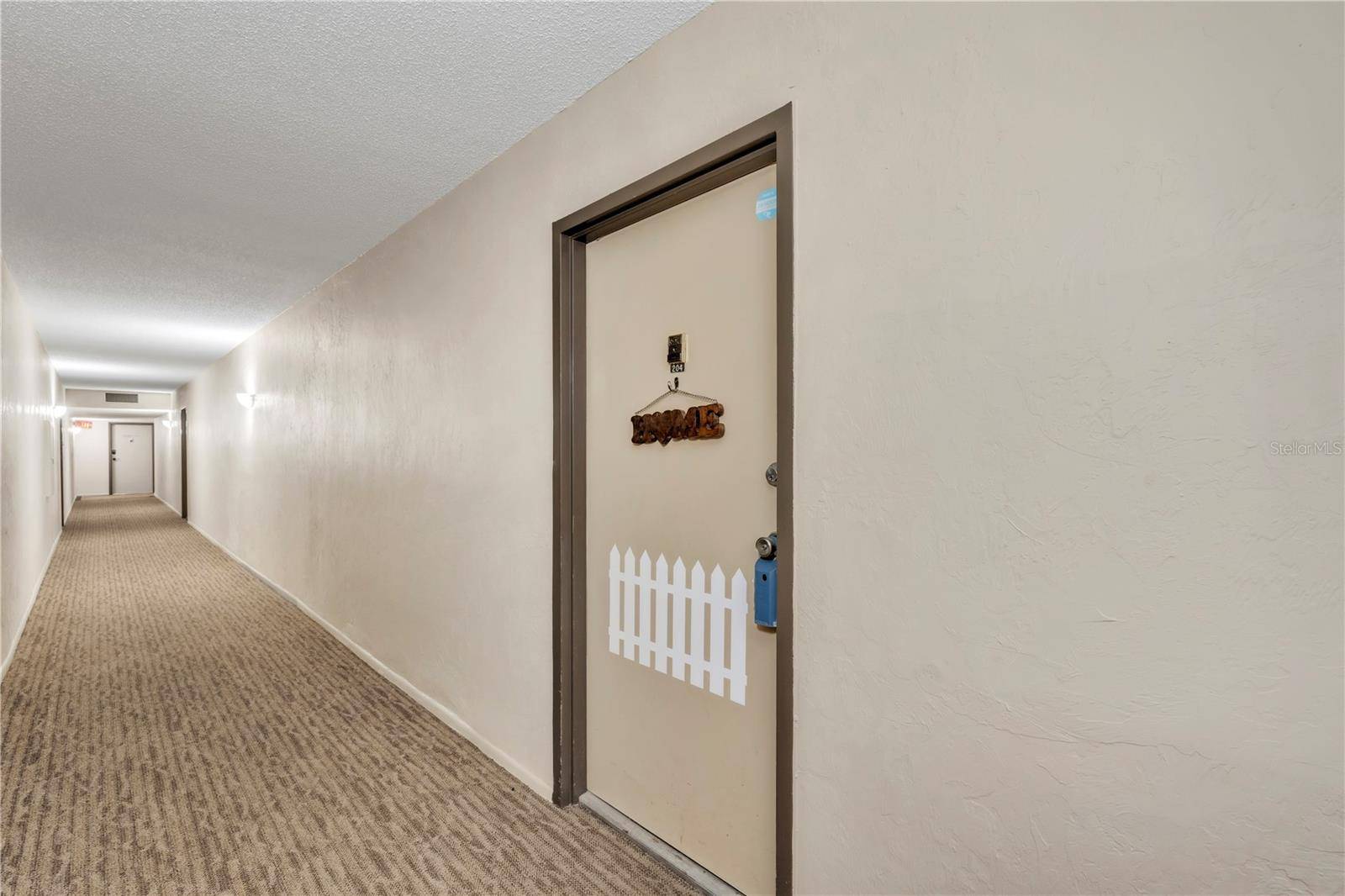Bradenton, FL 34205,2901 26TH ST W #204