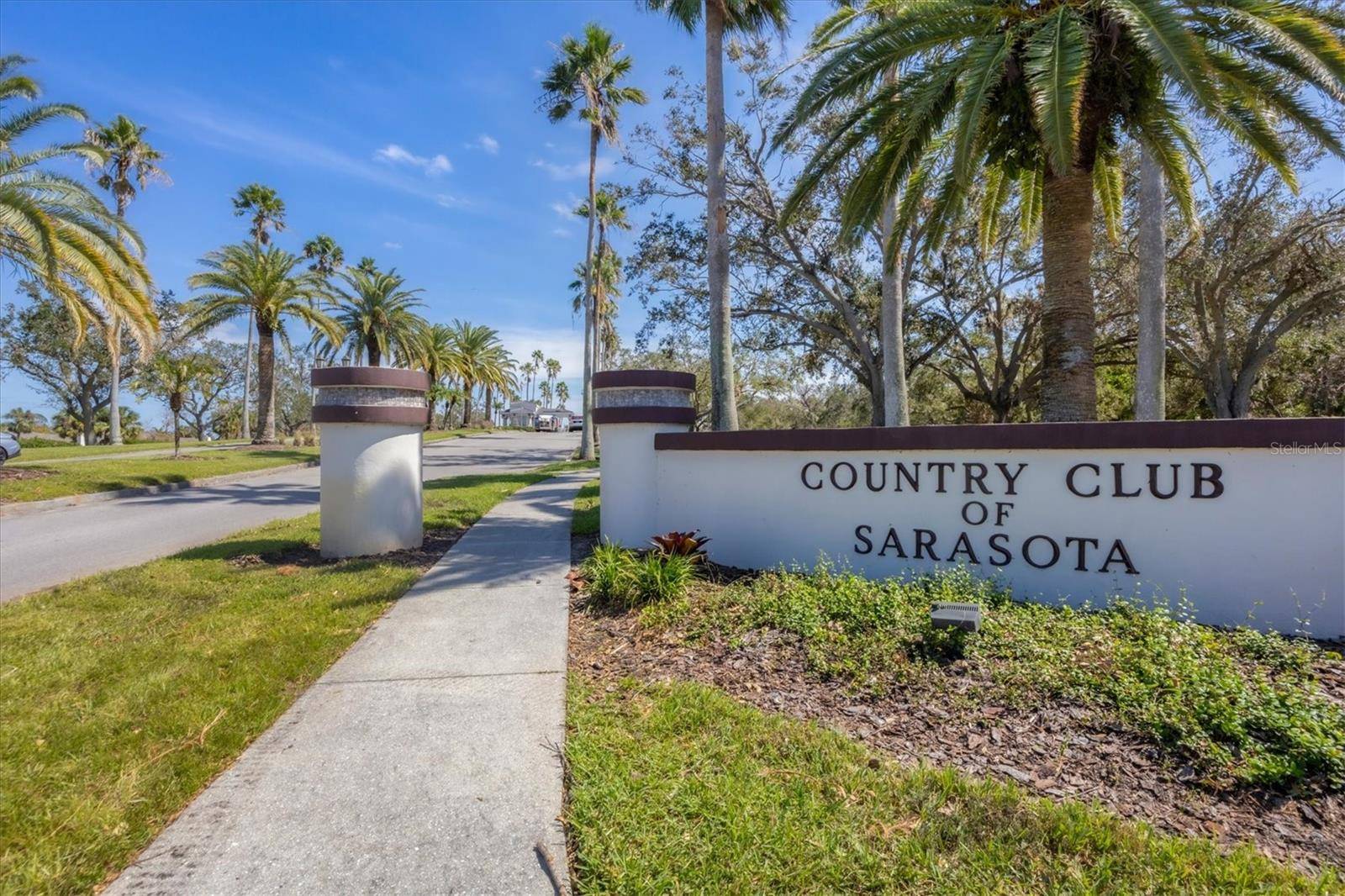 Sarasota, FL 34238,3636 TORREY PINES BLVD
