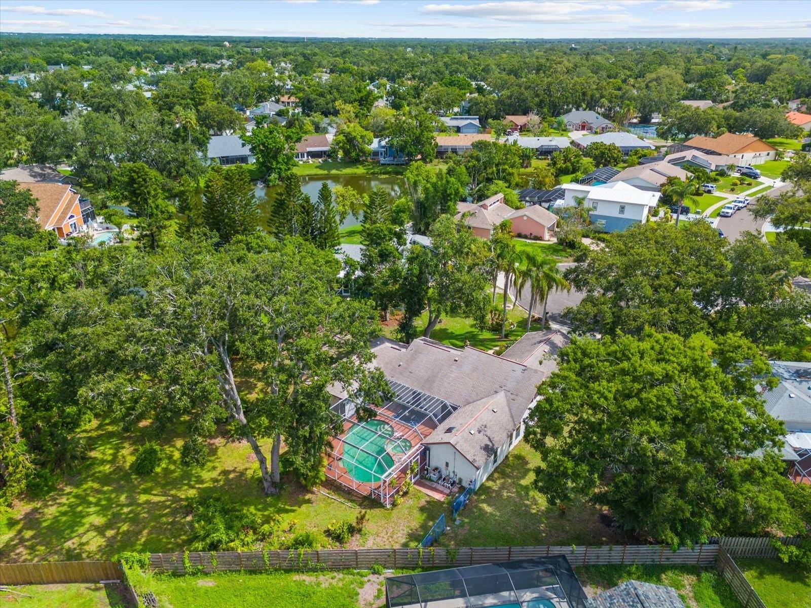 Sarasota, FL 34243,8240 CYPRESS LAKE DR