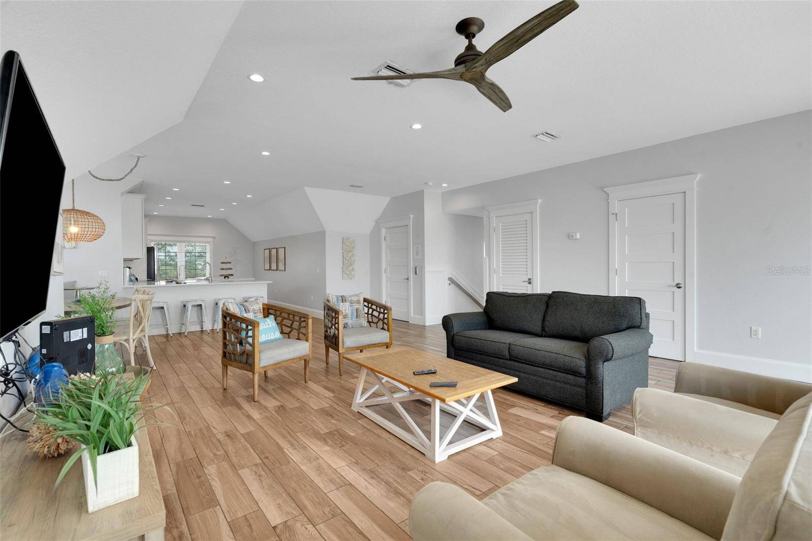 Sarasota, FL 34242,538 CANAL RD