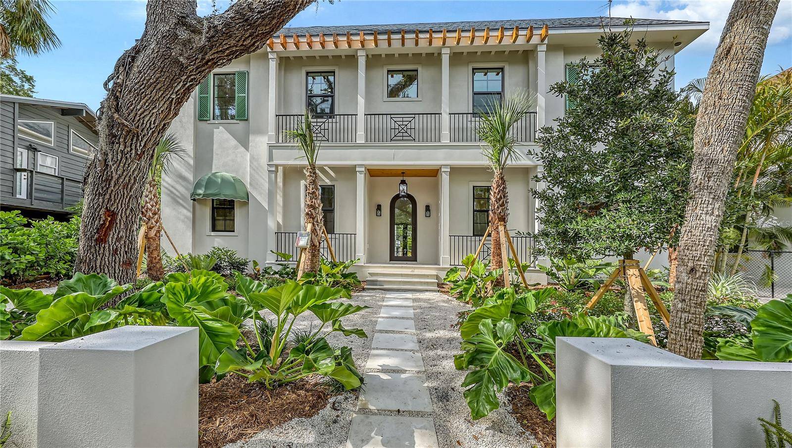 Sarasota, FL 34239,1658 BONITA LN