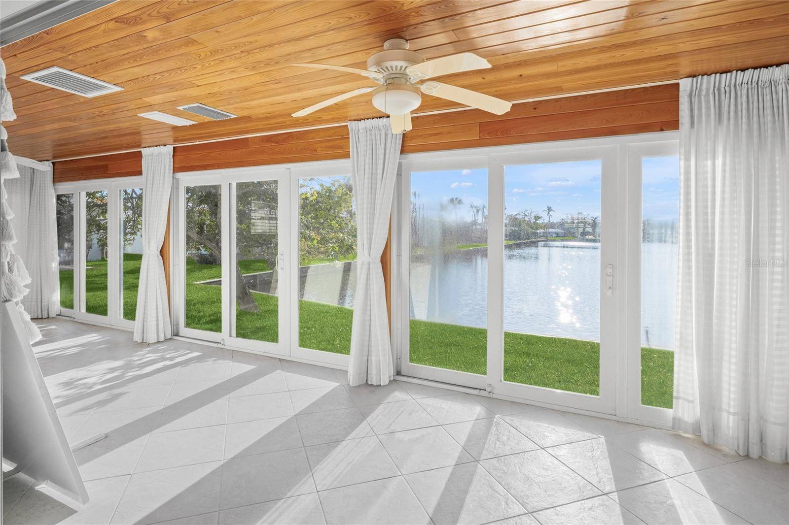 Longboat Key, FL 34228,655 SPANISH WAY
