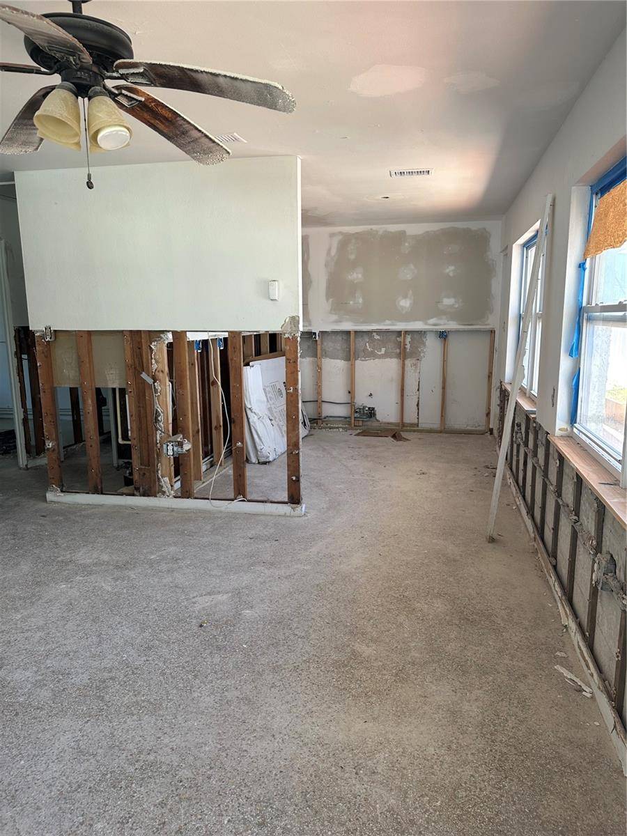 Madeira Beach, FL 33708,13434 1ST ST E