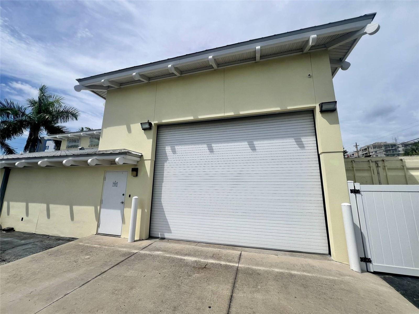 Bradenton, FL 34205,525 8TH ST W