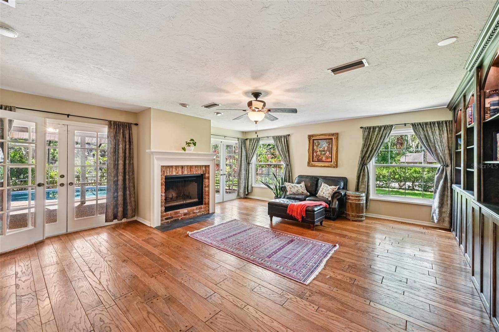 Sarasota, FL 34240,1509 SHADOW RIDGE CIR