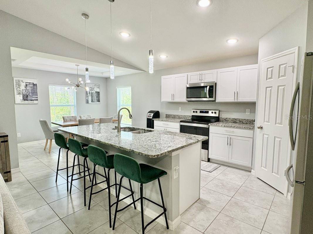 Port Charlotte, FL 33953,2425 MACLACHLAN ST