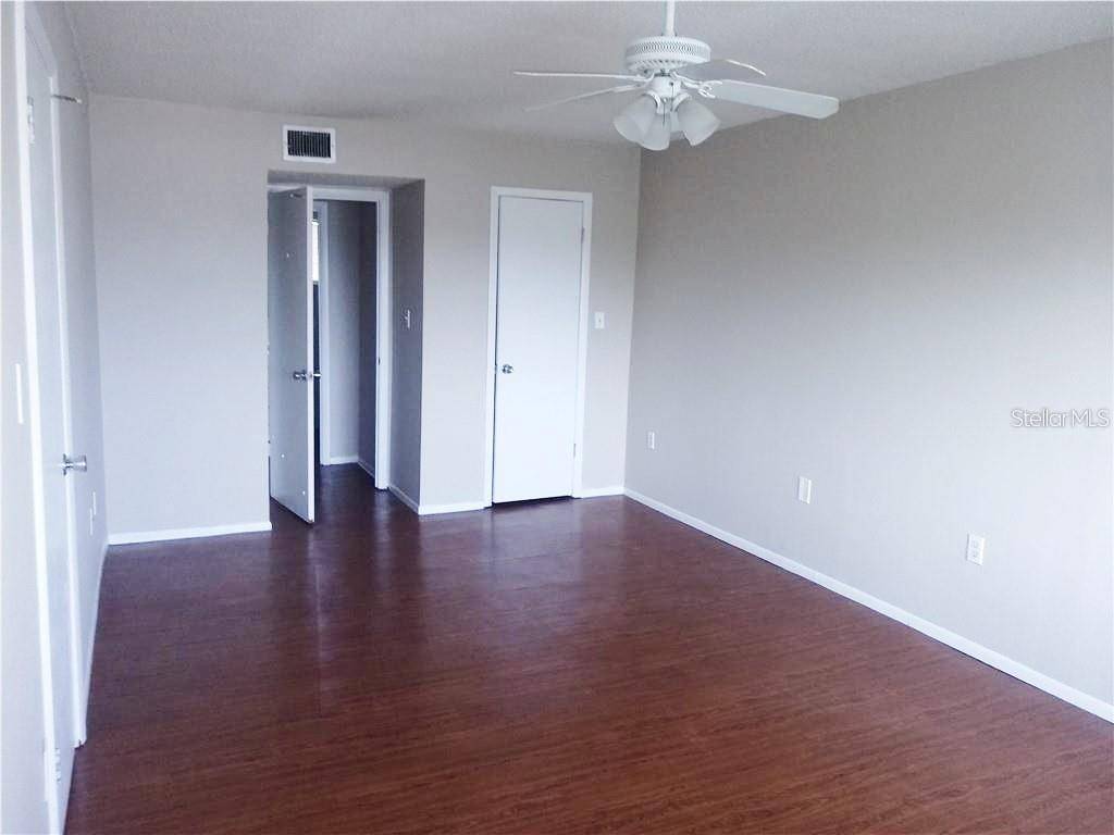 Bradenton, FL 34205,4109 LAKE BAYSHORE DR #407