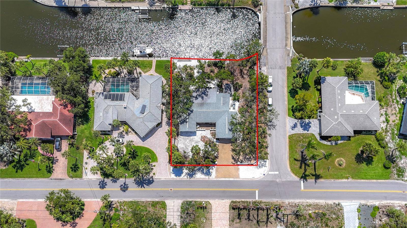 Sarasota, FL 34242,5572 SHADOW LAWN DR