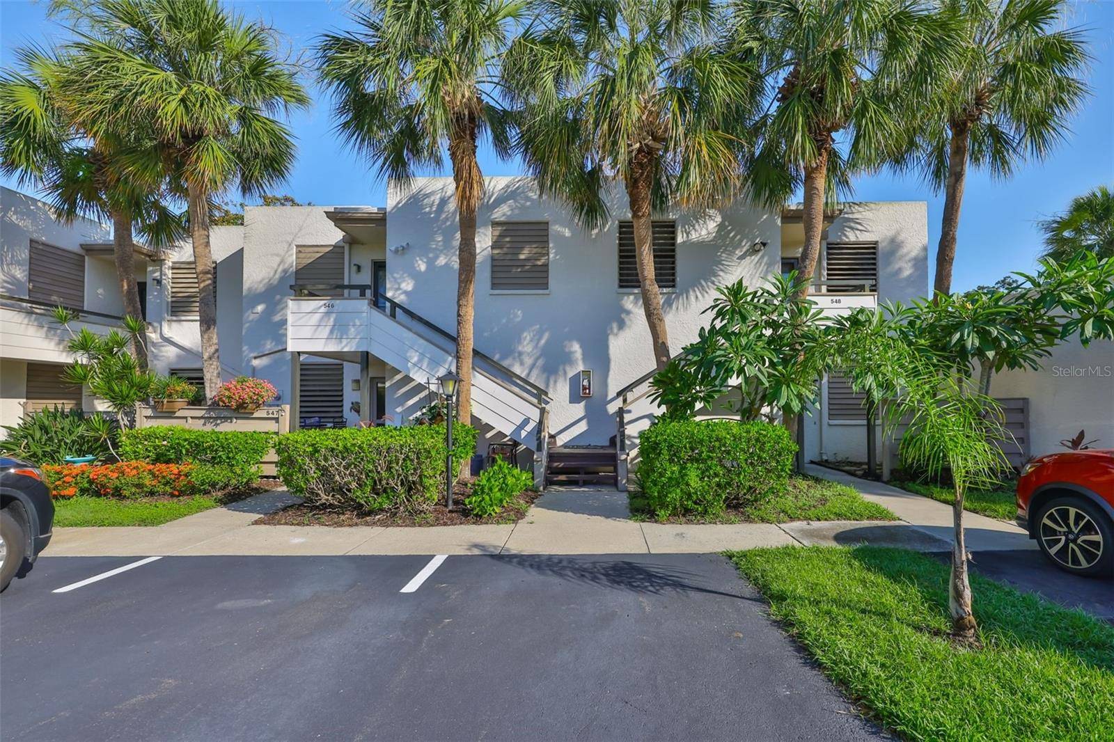 Bradenton, FL 34210,548 LAKESIDE DR #0
