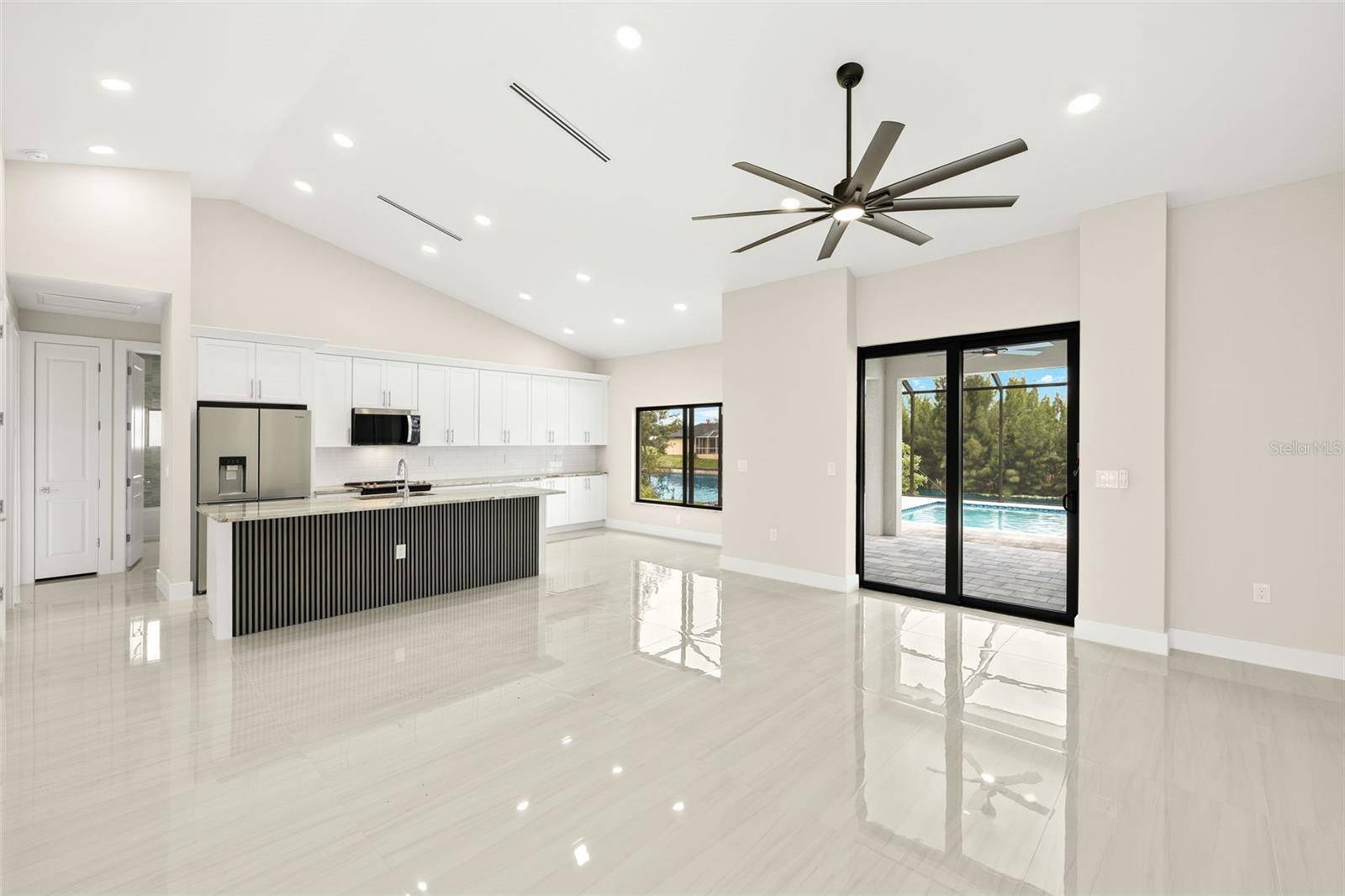 Cape Coral, FL 33909,225 NE 8TH TER