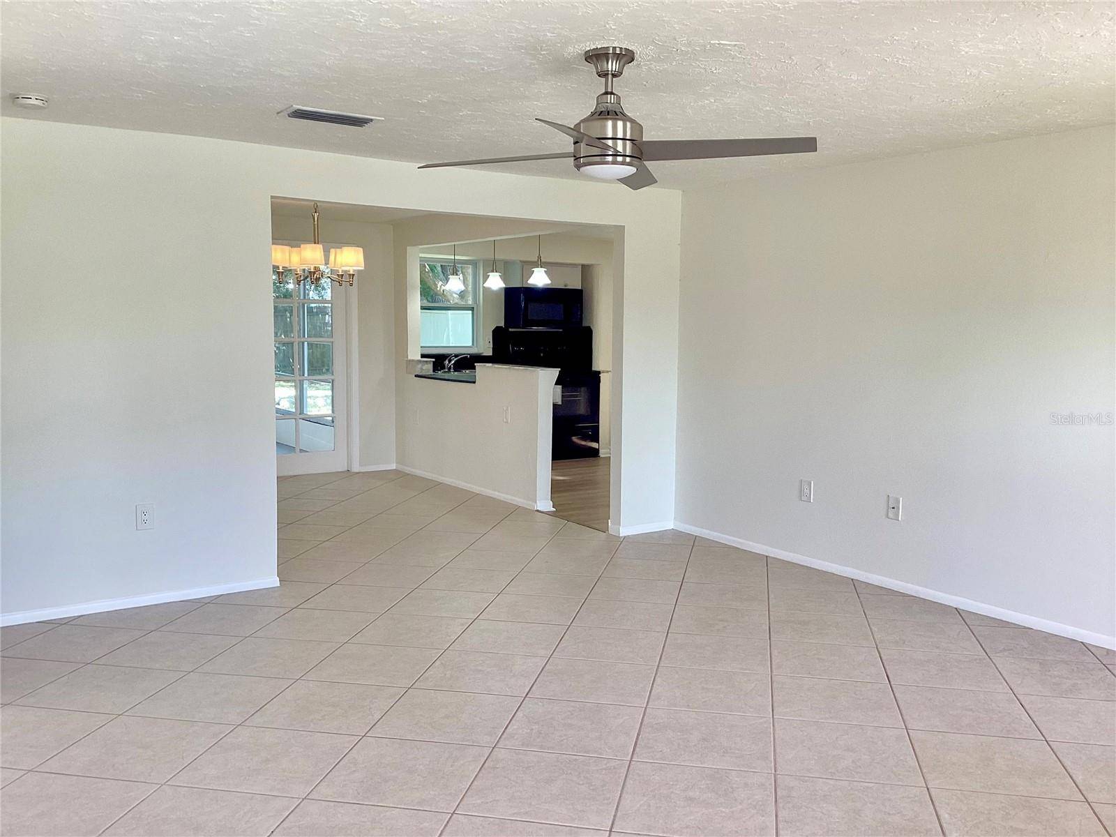Sarasota, FL 34233,4112 COCHISE TER