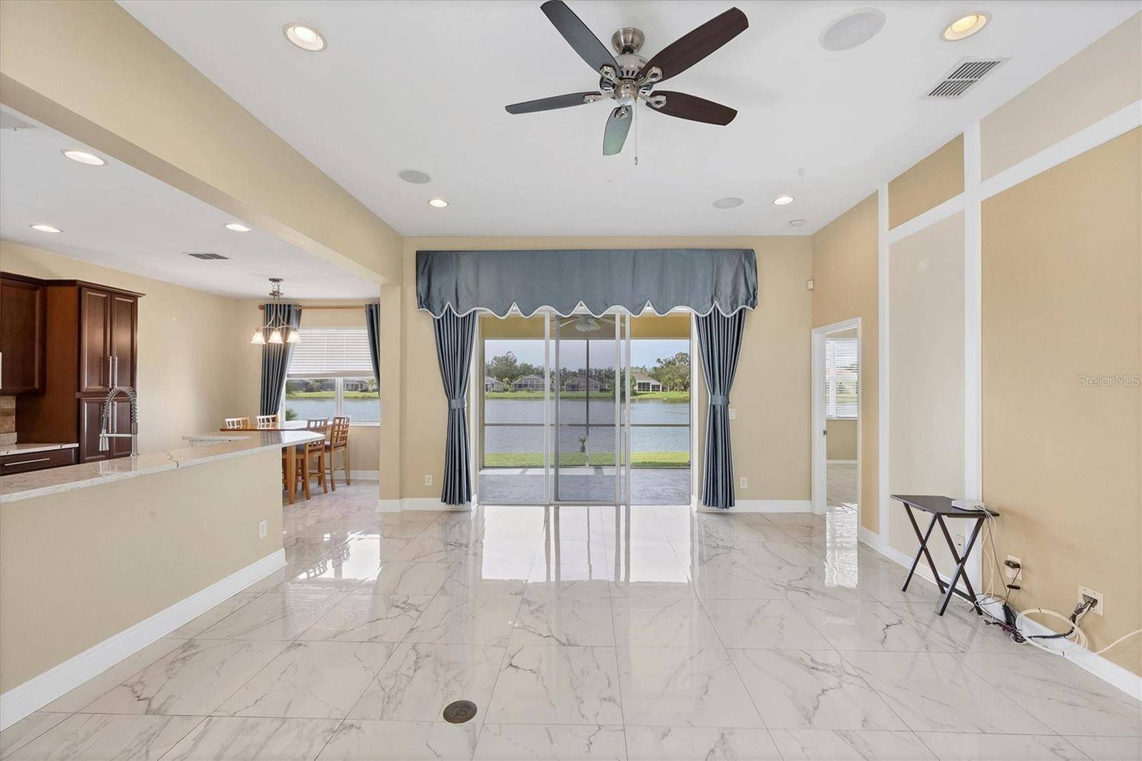Palmetto, FL 34221,5109 72ND ST E