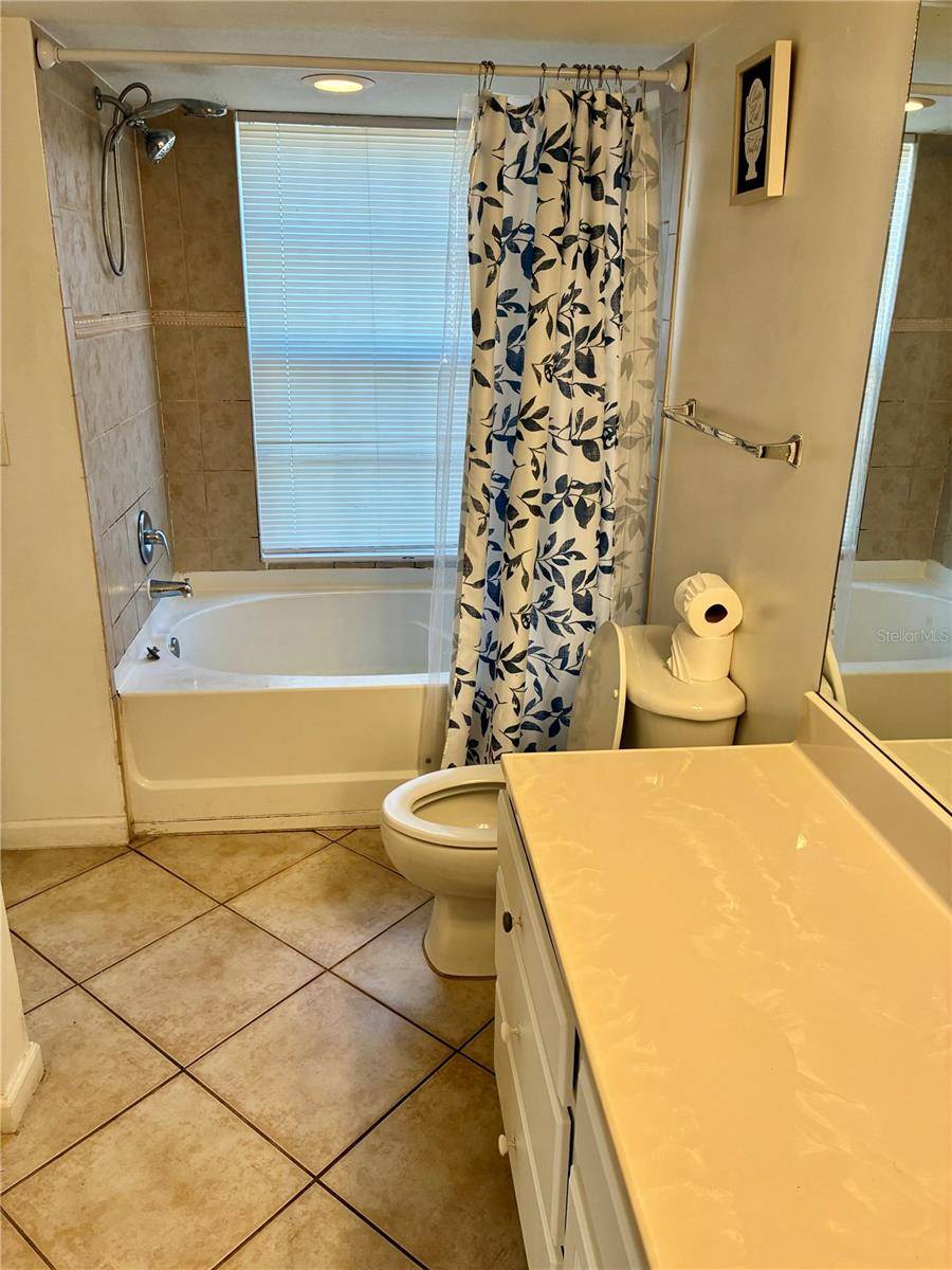 Fort Myers, FL 33901,4149 RESIDENCE DR #801