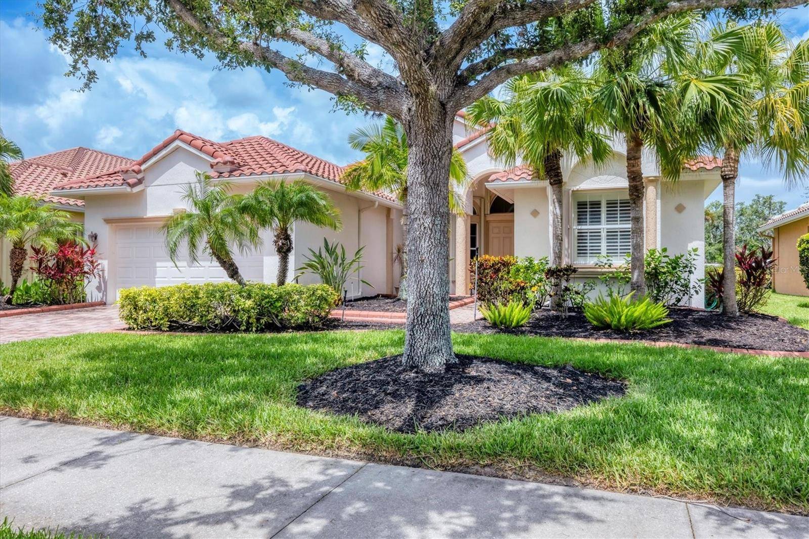 Sarasota, FL 34243,6312 41ST CT E