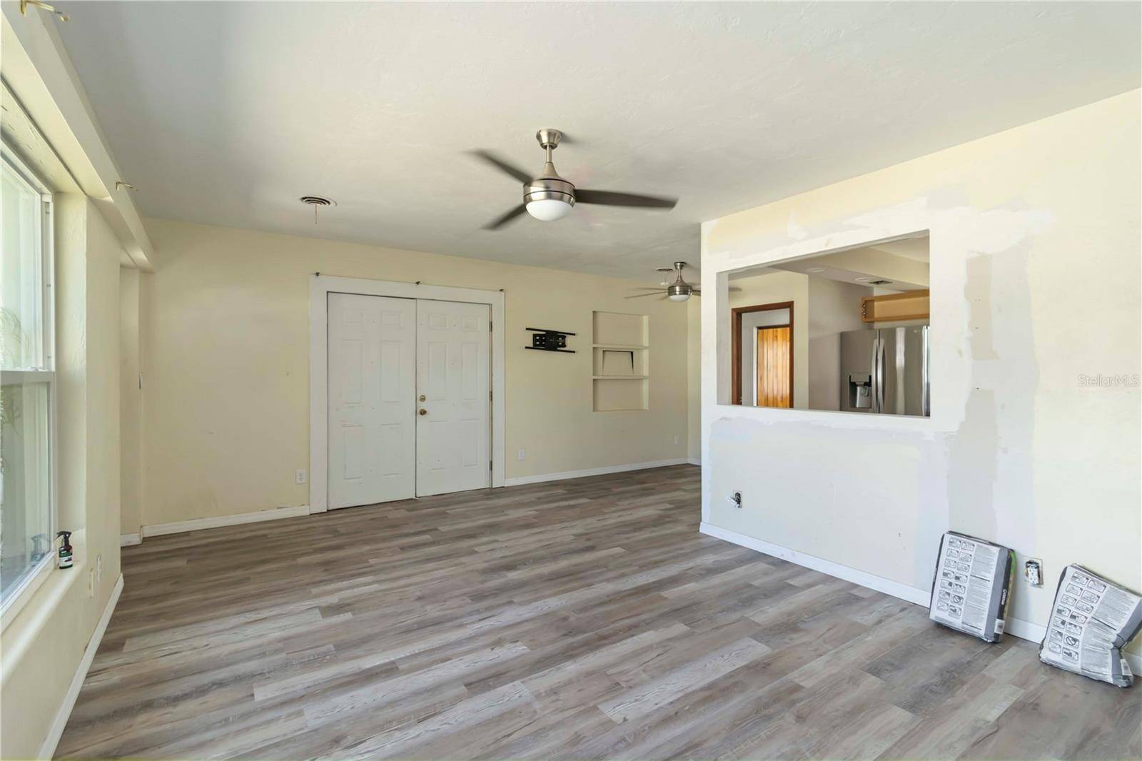 Bradenton, FL 34207,5319 24TH ST W