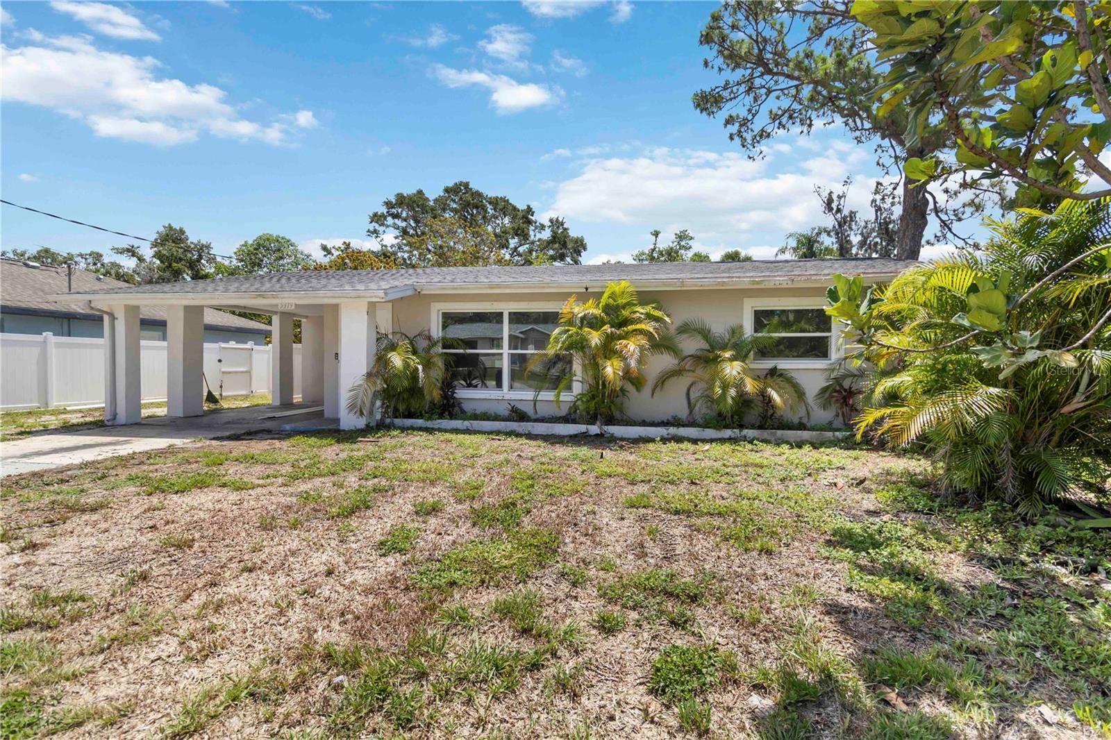 Bradenton, FL 34207,5319 24TH ST W