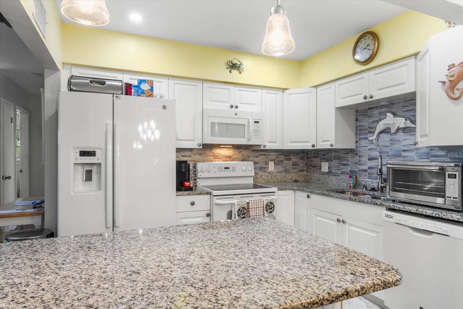 Venice, FL 34293,453 SANDLEWOOD DR