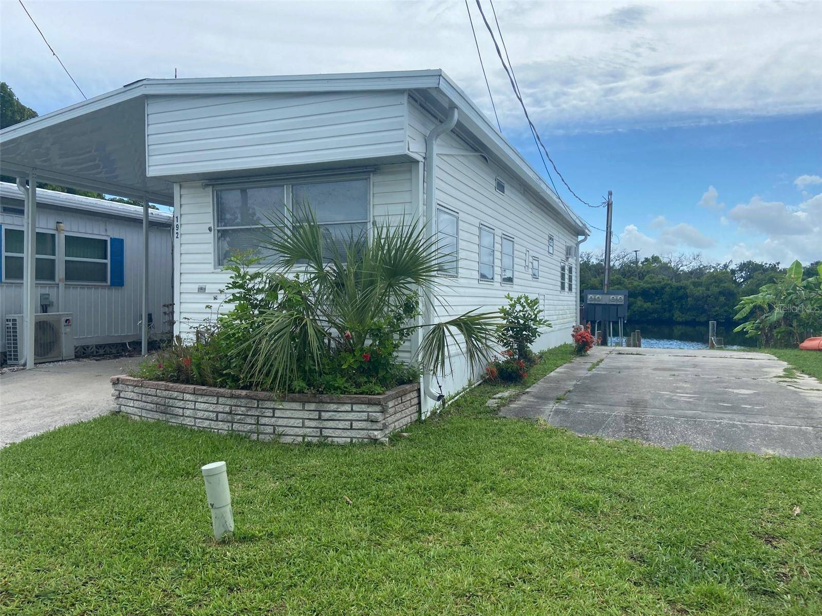 Palmetto, FL 34221,192 JET DR