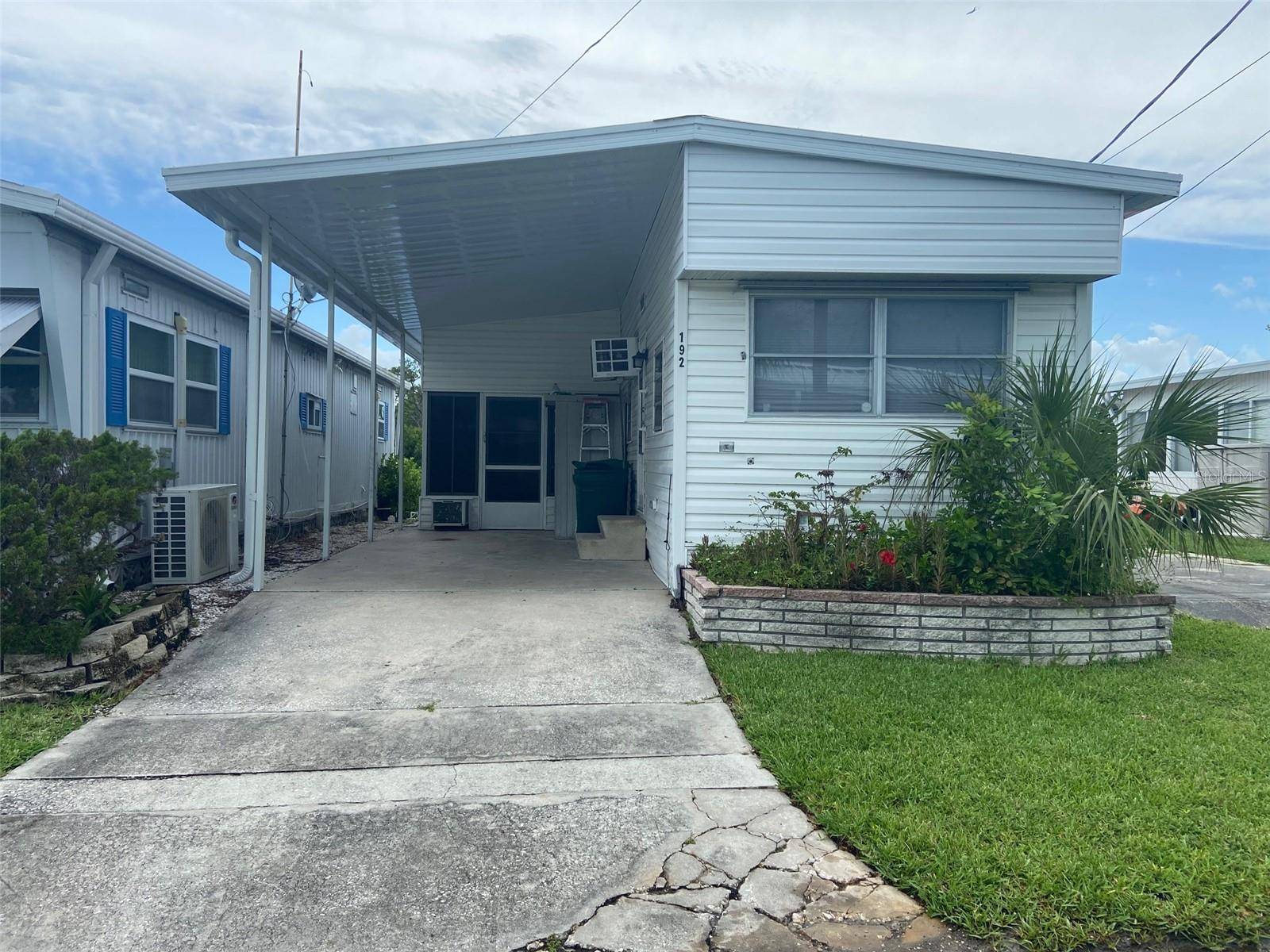 Palmetto, FL 34221,192 JET DR