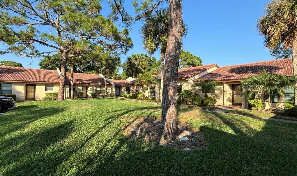Sarasota, FL 34235,3677 LONGMEADOW #16