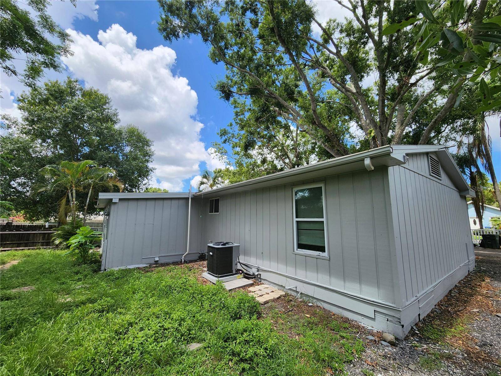 Sarasota, FL 34232,27 TUCKER AVE