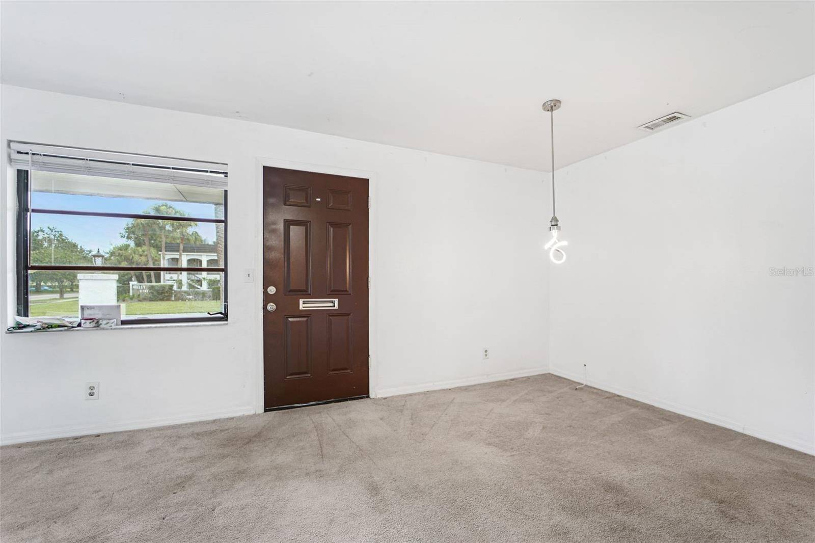 St Petersburg, FL 33702,8700 DR MARTIN LUTHER KING JR ST N #8700