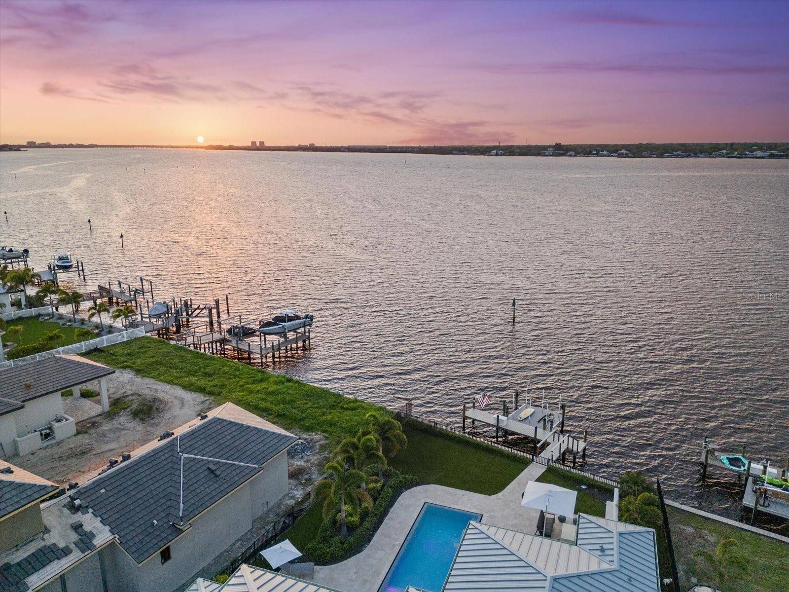 Bradenton, FL 34208,676 REGATTA WAY
