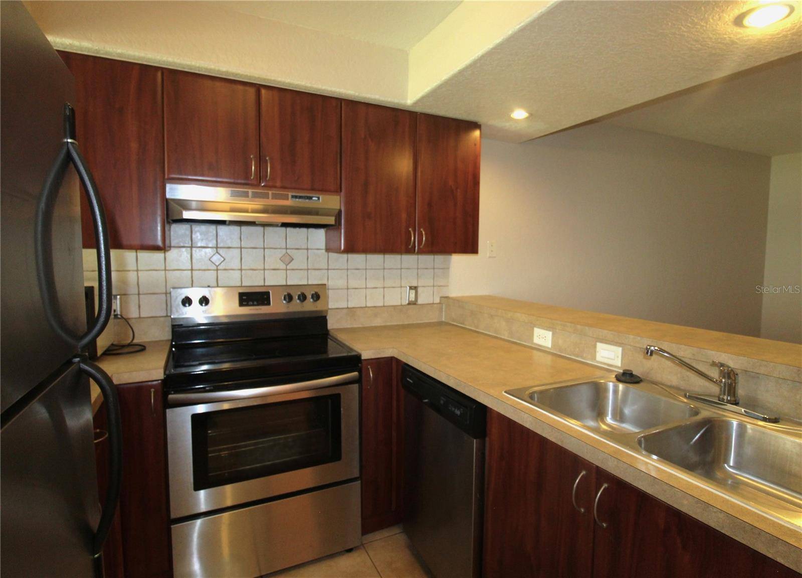 Bradenton, FL 34207,4917 25TH ST W #102