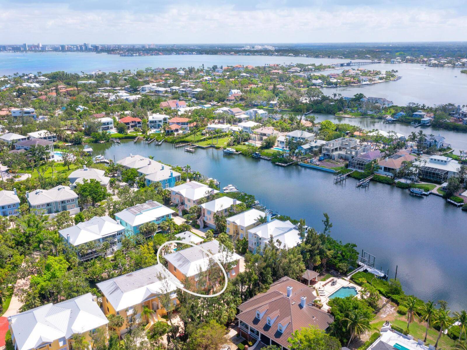 Sarasota, FL 34242,3954 HAMILTON CLUB CIR #14