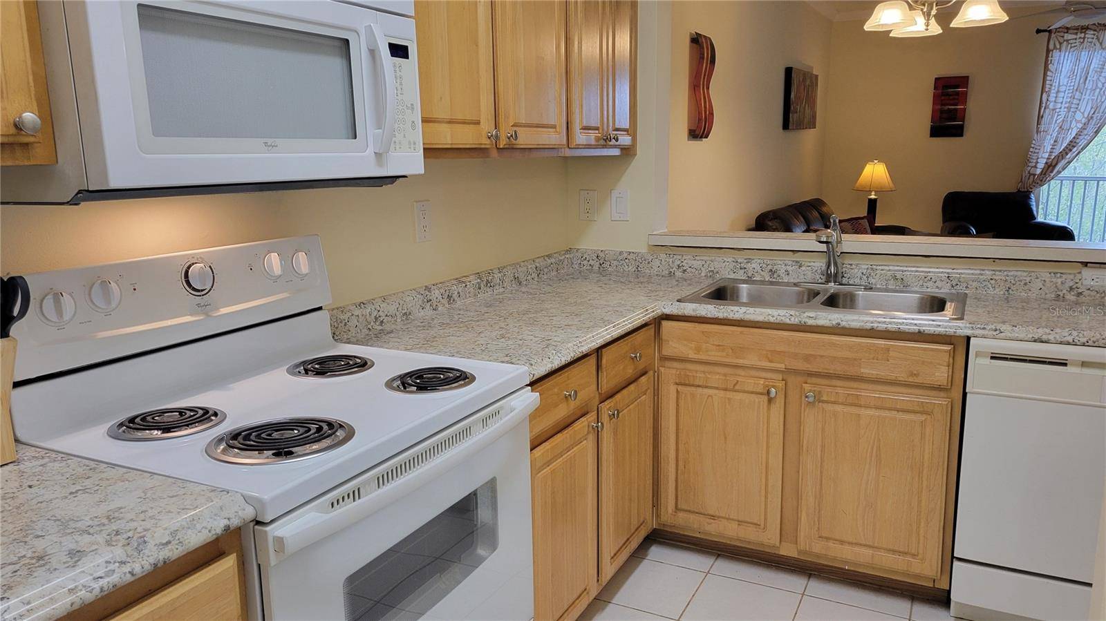 Sarasota, FL 34235,5711 BENTGRASS DR #202